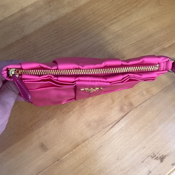Prada Tessuto Nylon Fiocco Clutch Wristlet Pink Bow with dustcover EUC - Picture 5 of 13